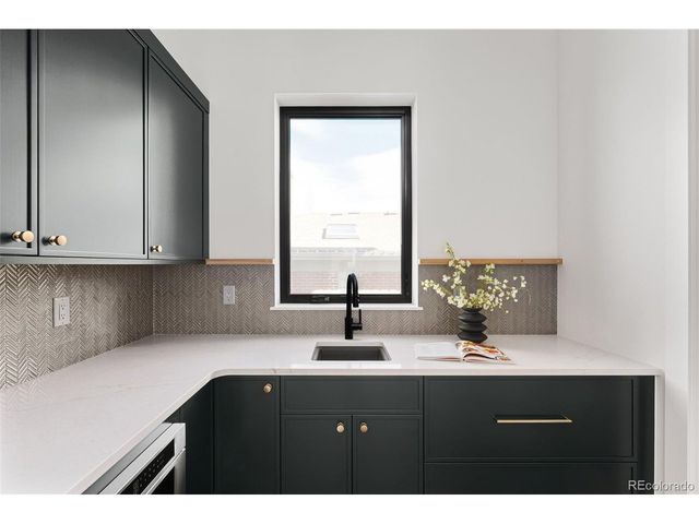 3310 S Clermont St, Denver, CO 80222