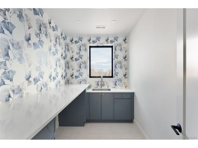 3310 S Clermont St, Denver, CO 80222