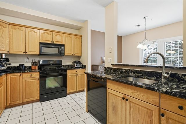115 Revere St F, Canton, MA 02021