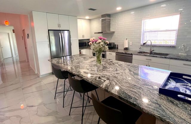 2660 Neaton Court, Wellington, FL 33414