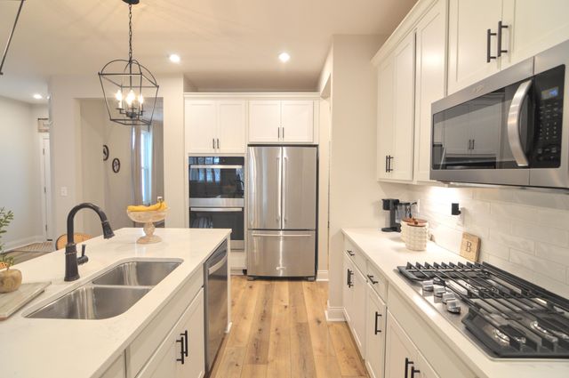 1644 Creekwood Court, Hebron, KY 41048