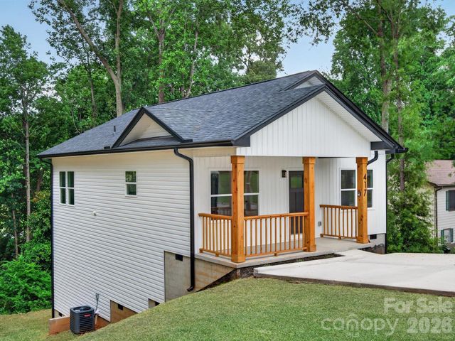 417 8th street Drive SW, Hickory, NC 28602