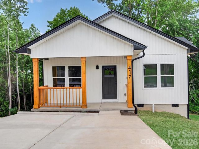 417 8th street Drive SW, Hickory, NC 28602