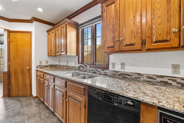 9 Windwood Place, Canyon, TX 79015