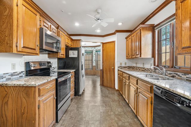 9 Windwood Place, Canyon, TX 79015