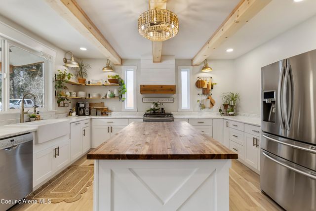 87 Rock Road, Sandpoint, ID 83864