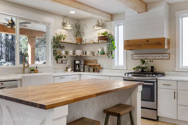 87 Rock Road, Sandpoint, ID 83864