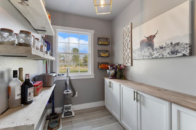 87 Rock Road, Sandpoint, ID 83864