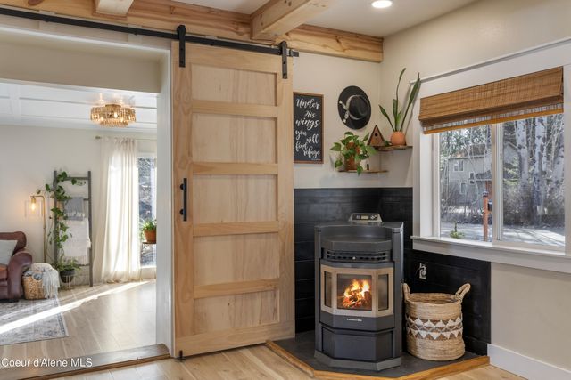 87 Rock Road, Sandpoint, ID 83864