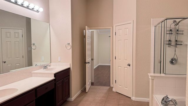 13000 Appaloosa Chase DR, Austin, TX 78732
