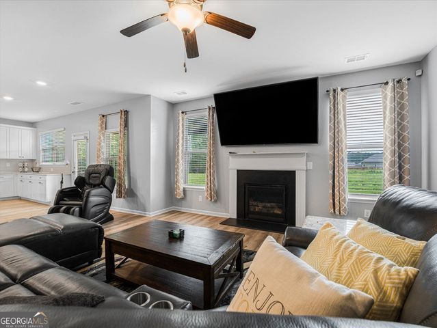 405 McDonough Road, Fayetteville, GA 30214