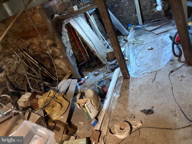 1019 W MONMOUTH ST, Philadelphia, PA 19133