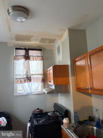 1019 W MONMOUTH ST, Philadelphia, PA 19133