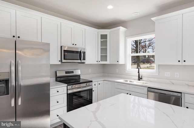 200 VICTORIA DR, Ruther Glen, VA 22546