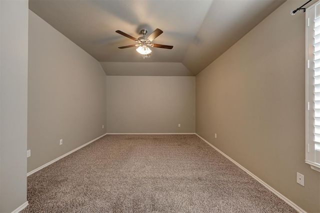 2924 Sunberry Way, Yukon, OK 73099