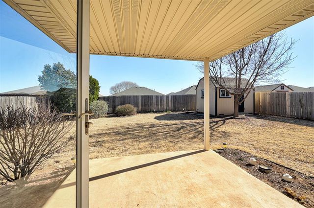 2924 Sunberry Way, Yukon, OK 73099