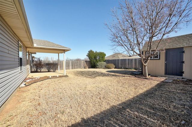 2924 Sunberry Way, Yukon, OK 73099
