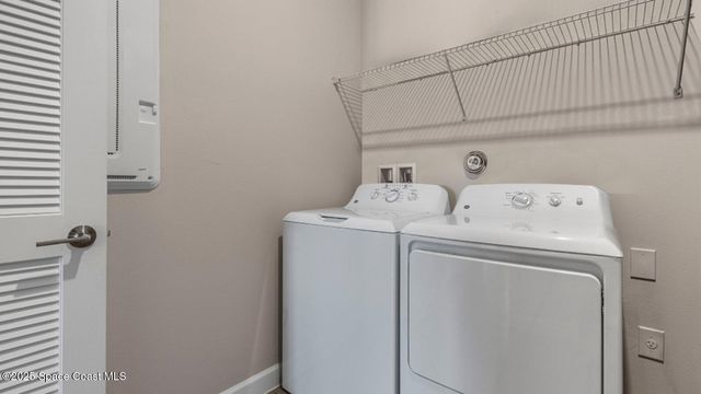 935 Regalia Way NW, Palm Bay, FL 32907