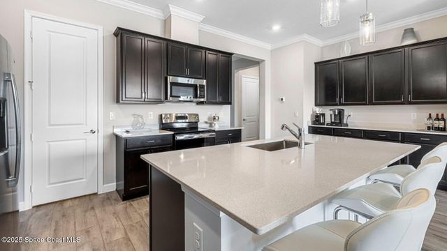 935 Regalia Way NW, Palm Bay, FL 32907