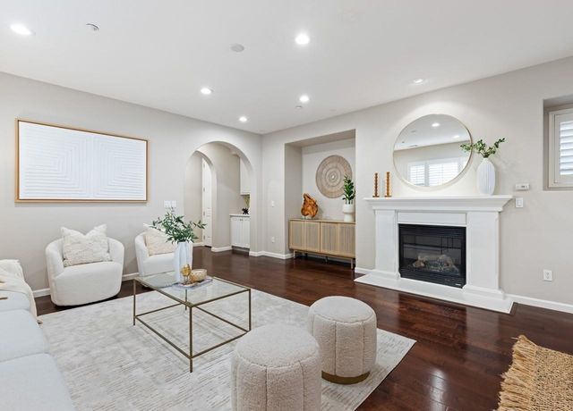 7672 7672 Stoneleaf Rd, San Ramon, CA 94582