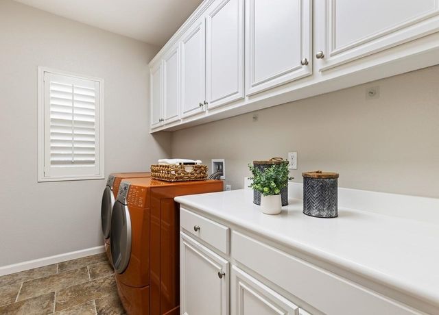 7672 7672 Stoneleaf Rd, San Ramon, CA 94582