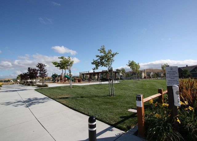 7672 7672 Stoneleaf Rd, San Ramon, CA 94582