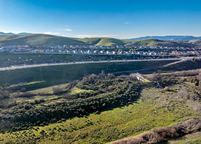 7672 7672 Stoneleaf Rd, San Ramon, CA 94582