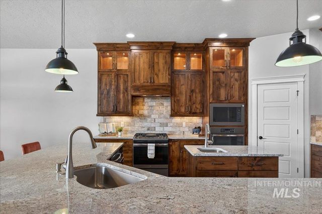 12299 W Pavo St, Star, ID 83669