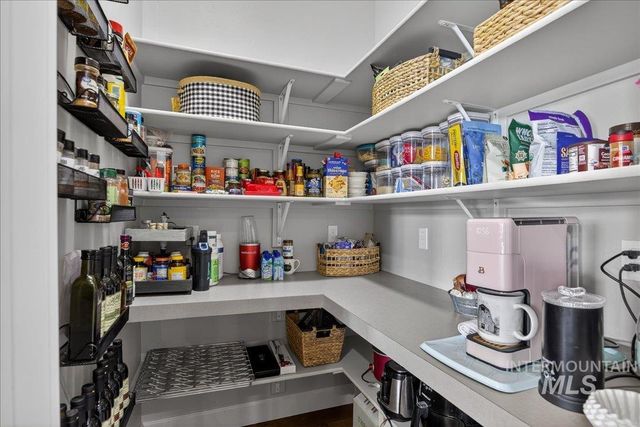 12299 W Pavo St, Star, ID 83669