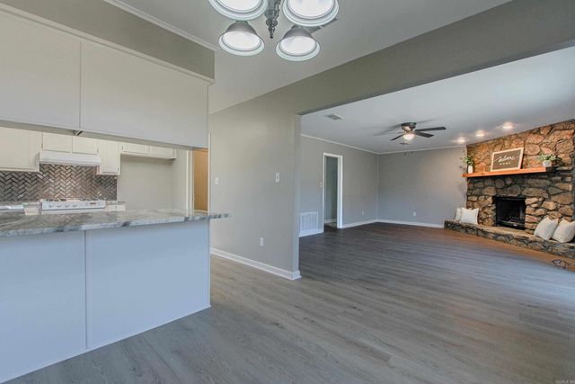 23 Creekridge Circle, Sherwood, AR 72120