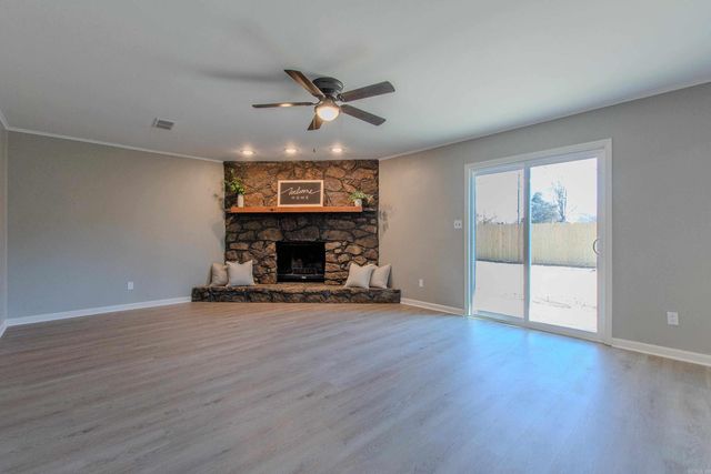 23 Creekridge Circle, Sherwood, AR 72120