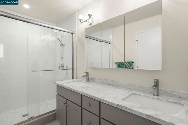 370 Castello, Lafayette, CA 94549