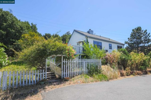 370 Castello, Lafayette, CA 94549