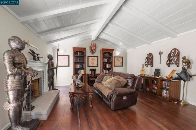 370 Castello, Lafayette, CA 94549