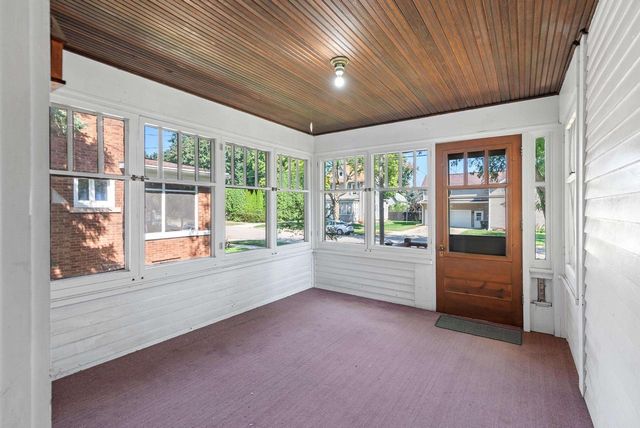 212 S Vita Avenue, Beaver Dam, WI 53916