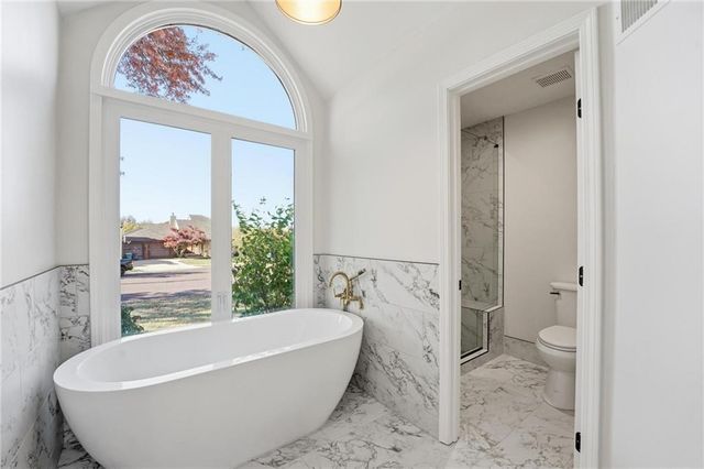 5735 Riley Street, Mission, KS 66202