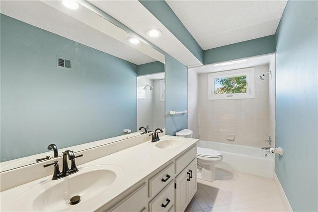 5735 Riley Street, Mission, KS 66202