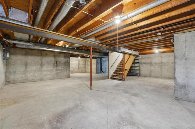 5735 Riley Street, Mission, KS 66202