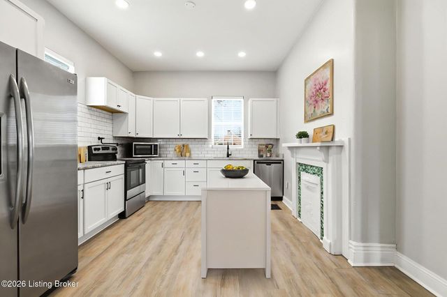 626 S 40th St, Louisville, KY 40211