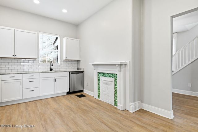 626 S 40th St, Louisville, KY 40211