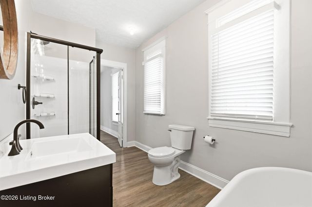 626 S 40th St, Louisville, KY 40211