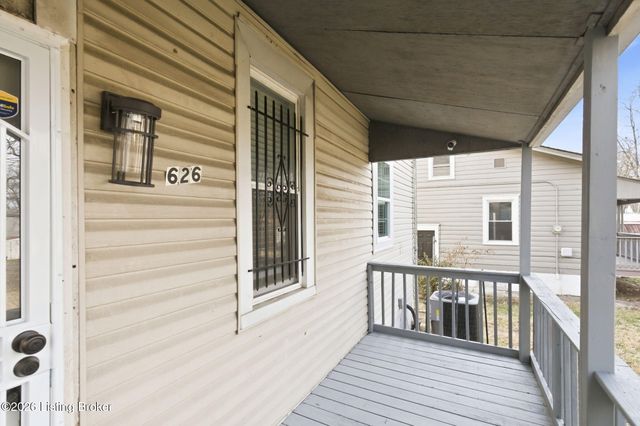 626 S 40th St, Louisville, KY 40211