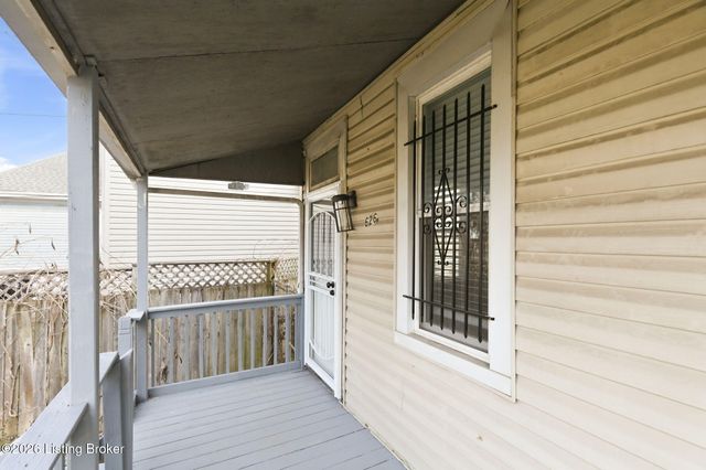 626 S 40th St, Louisville, KY 40211