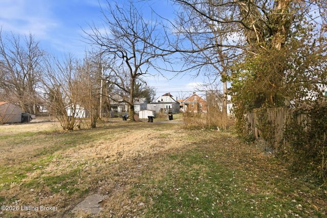 626 S 40th St, Louisville, KY 40211