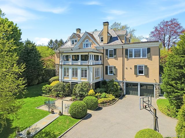 75 Prospect Avenue, Larchmont, NY 10538