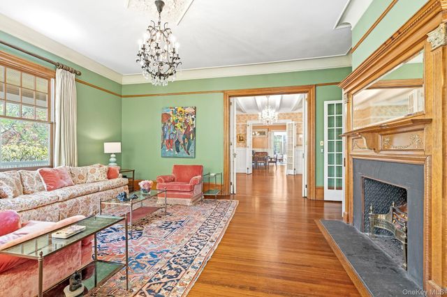 75 Prospect Avenue, Larchmont, NY 10538
