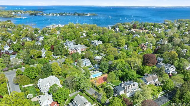 75 Prospect Avenue, Larchmont, NY 10538