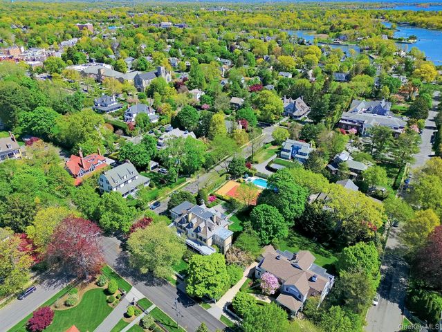 75 Prospect Avenue, Larchmont, NY 10538