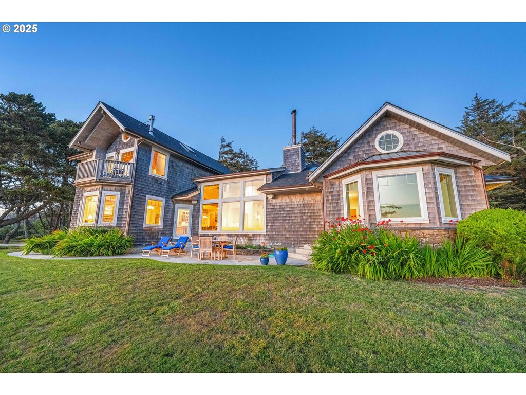 88248 TOKYO Ln, Bandon, OR 97411