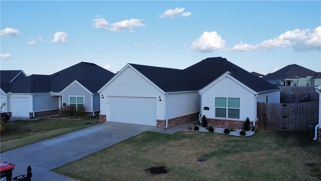 3761 Rockdale Street, Springdale, AR 72764